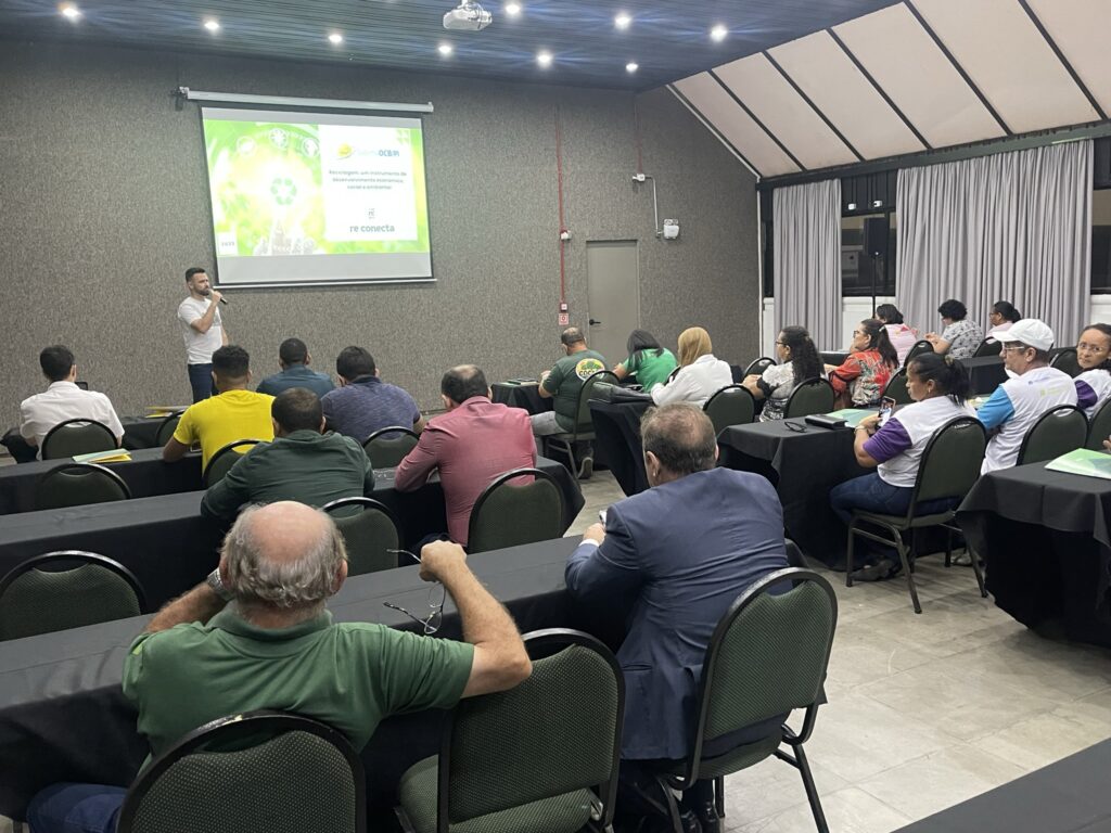 Sistema Ocb Sescoop Pi Realiza Workshop Para Cooperativas De Reciclagem